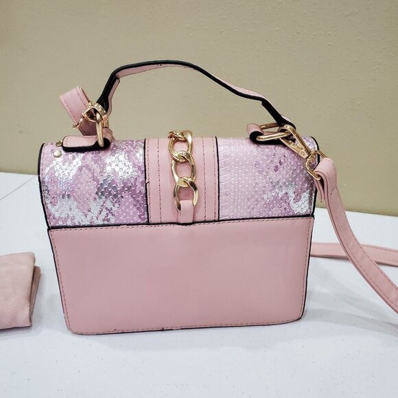 Small Handbag Pink Faux Leather Gold Tone Chain Crossbody Strap with Billfold - Picture 5 of 16